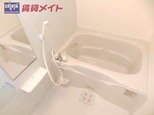 ルーカスⅣの物件内観写真